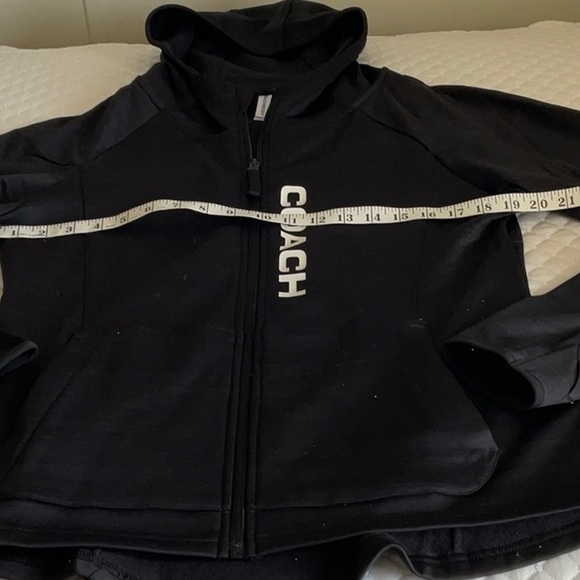 Beachbody Coach Jacket - Picture 4 of 8